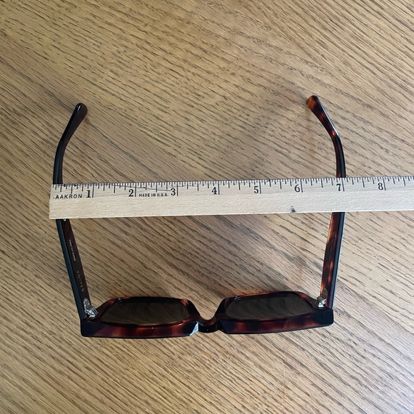 Celine Sunglasses with soft case - Picture 4 of 16
